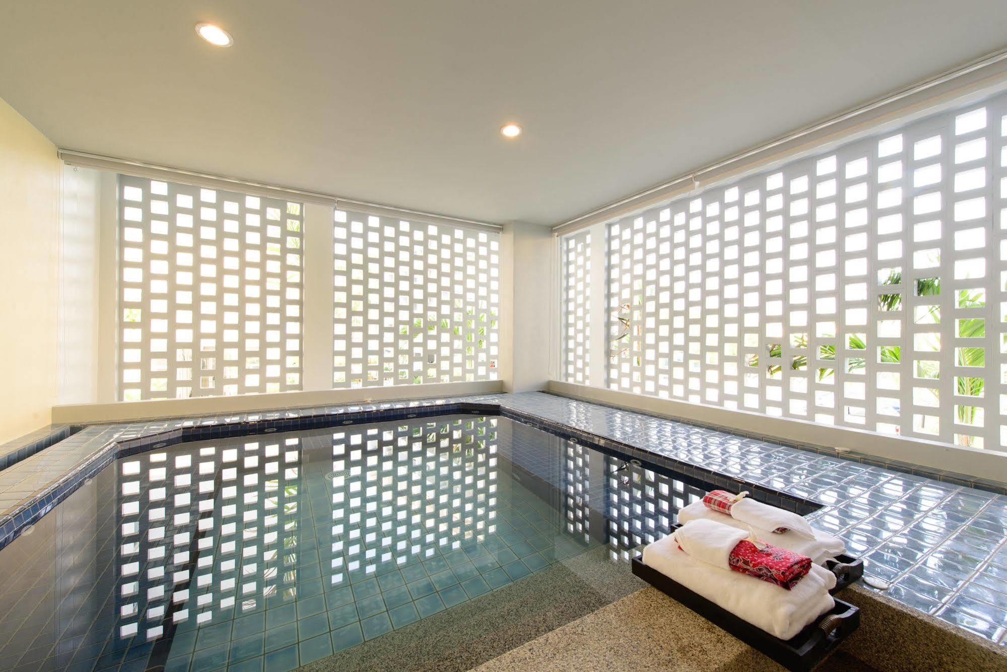 Recenta Suanluang Hotel 4*